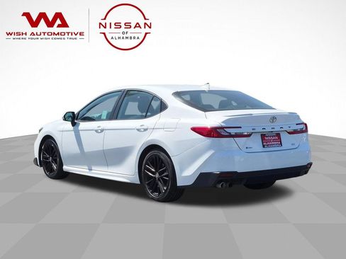 Used 2025 Toyota Camry SE FWD image 7