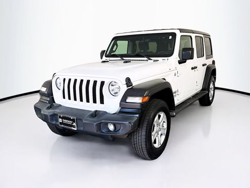 Used 2019 Jeep Wrangler Unlimited Sport S AWD/4WD image 3