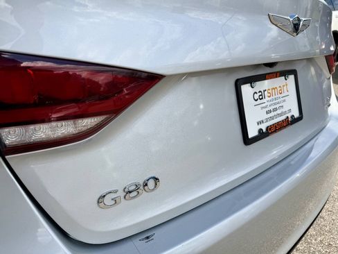 Used 2018 Genesis G80 3.8 AWD/4WD image 12