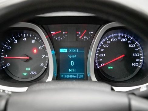 Used 2017 Chevrolet Equinox LT w/ Convenience Package image 27