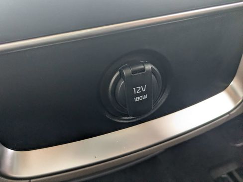 Certified 2026 Kia Carnival EX FWD image 18