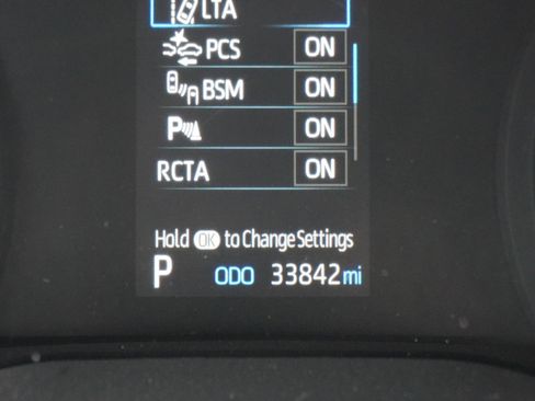 Used 2022 Toyota Sienna XLE image 28
