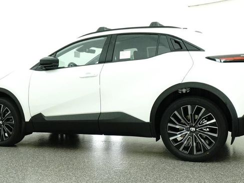 New 2026 Toyota C-HR AWD/4WD image 20