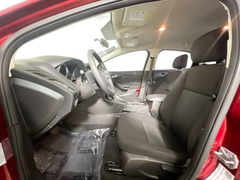Used 2015 Ford Focus SE FWD image 15