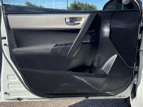 Used 2016 Toyota Corolla LE image 7