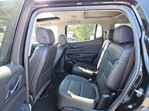 Certified 2023 GMC Acadia AT4 w/ Technology Package AWD/4WD image 10