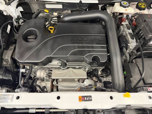 Used 2024 Chevrolet Equinox LS image 29