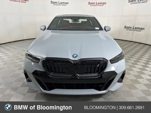 Used 2024 BMW i5 eDrive40i w/ M Sport Package image 4