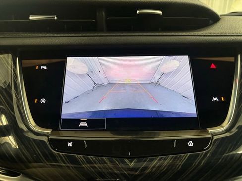 Used 2024 Cadillac XT6 Premium Luxury image 27