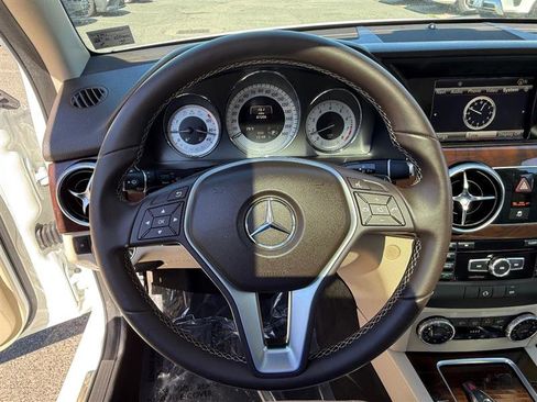 Used 2014 Mercedes-Benz GLK 350 4MATIC image 33