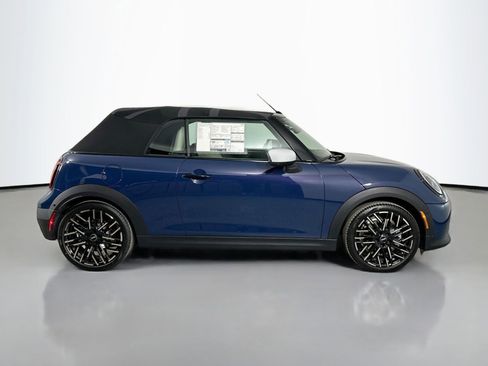 Used 2025 MINI Cooper S image 5