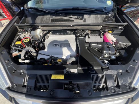 Used 2011 Toyota Highlander Limited image 49