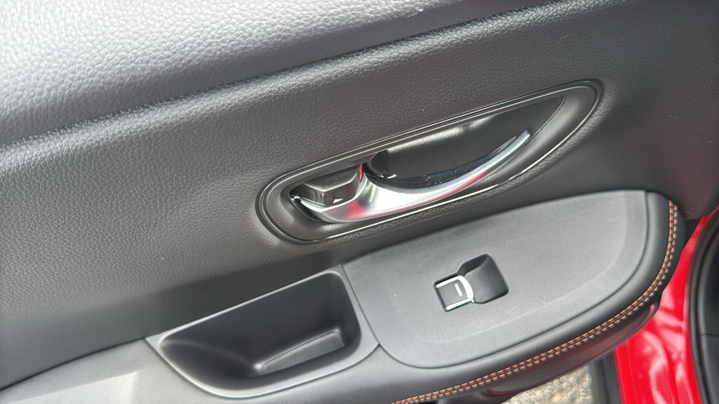 Used 2025 Honda HR-V Sport image 26