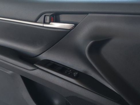 Used 2023 Toyota Camry SE image 20