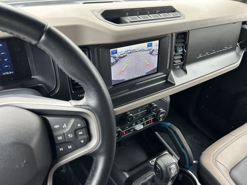 Used 2023 Ford Bronco Wildtrak image 19