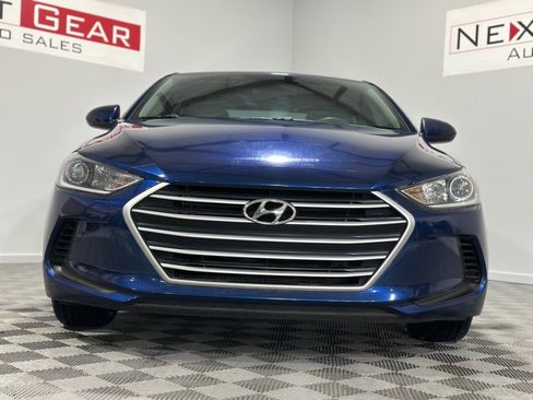 Used 2017 Hyundai Elantra SE image 4