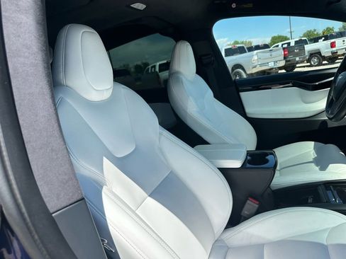 Used 2020 Tesla Model X Long Range AWD/4WD image 16