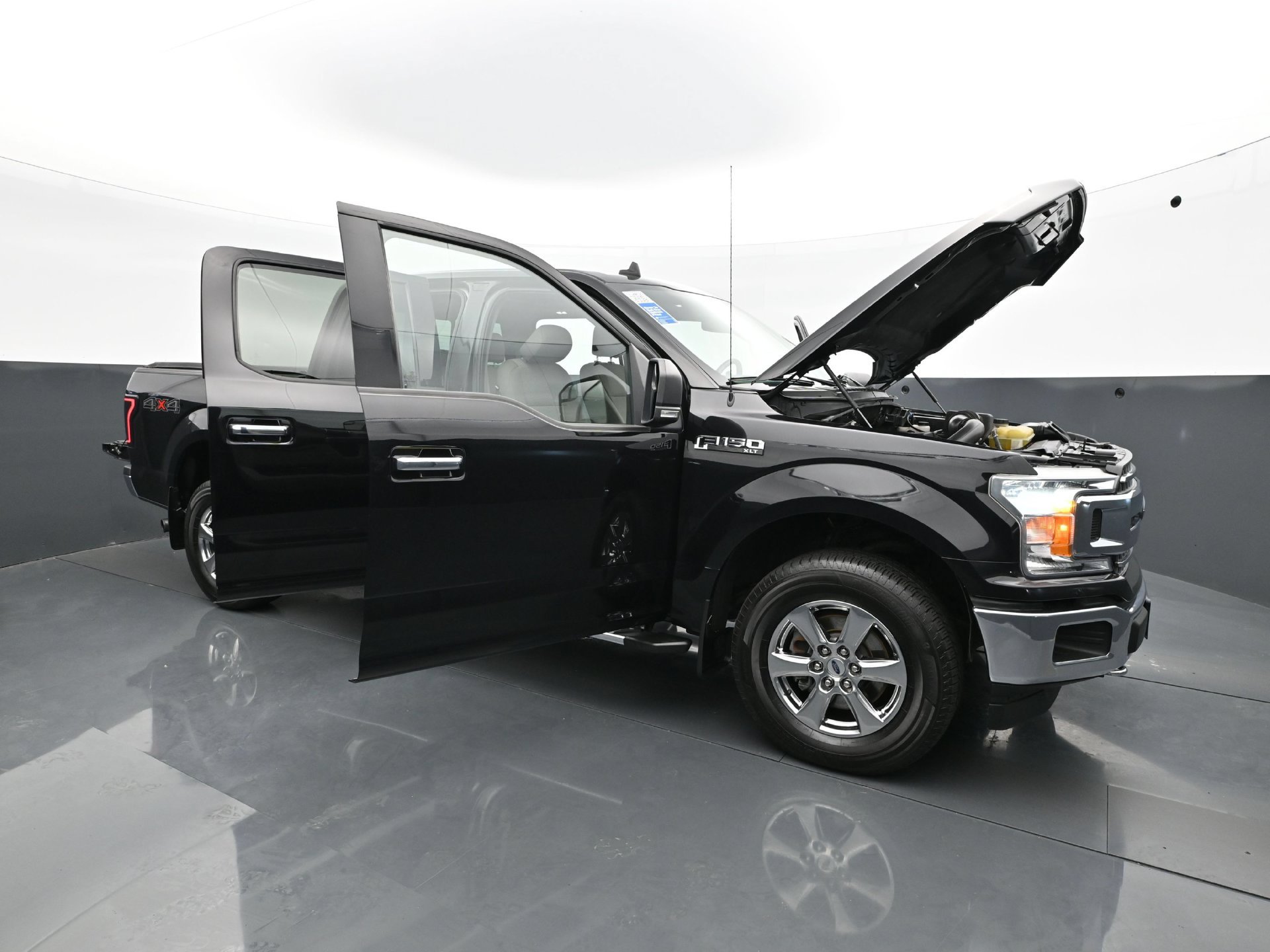 Used 2019 Ford F150 XLT w/ Equipment Group 302A Luxury AWD/4WD image 42