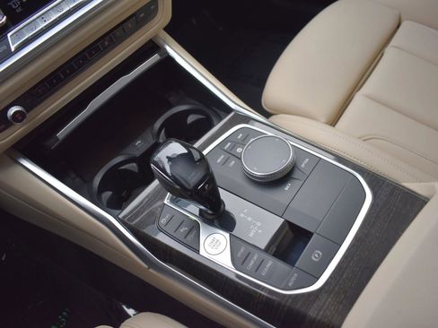 Used 2020 BMW 330i xDrive Sedan w/ Convenience Package image 22