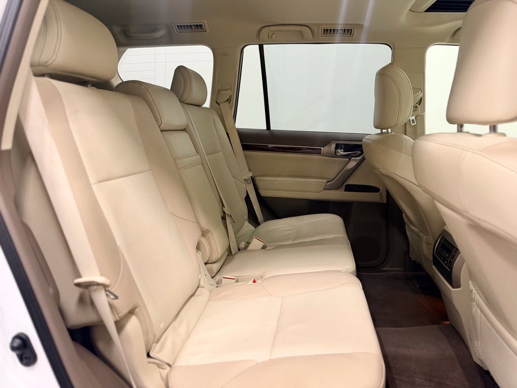 Used 2019 Lexus GX 460 Premium w/ Premium Package AWD/4WD image 23