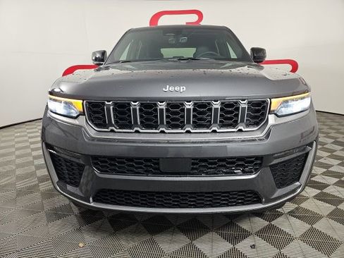 New 2026 Jeep Grand Cherokee Limited image 2