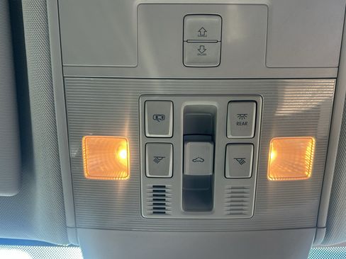 Used 2019 Volkswagen Atlas SEL AWD/4WD image 29