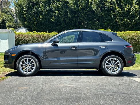 New 2026 Porsche Macan AWD/4WD image 2