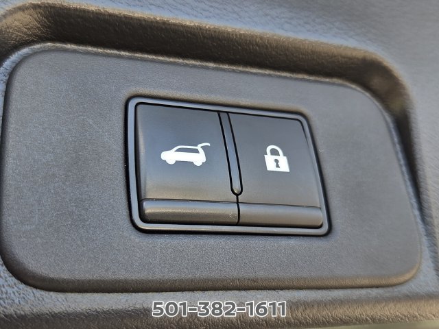 Used 2023 Nissan Rogue SL AWD/4WD image 16