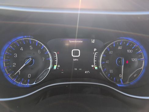 New 2026 Chrysler Pacifica Select image 31