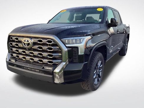 Used 2024 Toyota Tundra Platinum AWD/4WD image 6