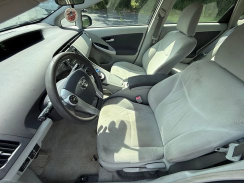 Used 2010 Toyota Prius Five FWD image 12