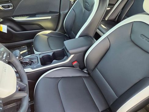 New 2026 Kia K4 GT-Line FWD image 17