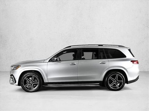 Certified 2026 Mercedes-Benz GLS 450 4MATIC image 9