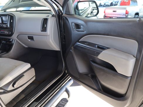 Used 2016 GMC Canyon 2WD Crew Cab w/ Convenience Package image 35