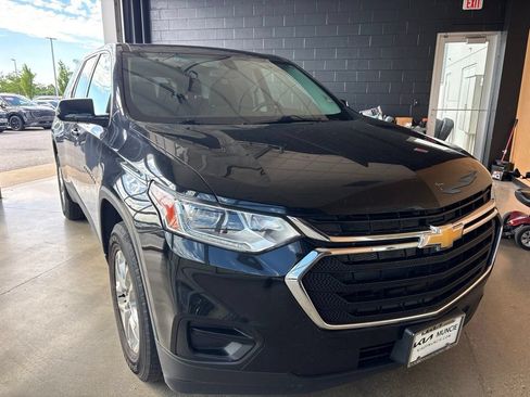 Used 2020 Chevrolet Traverse LS w/ LPO, Floor Liner Package AWD/4WD image 1