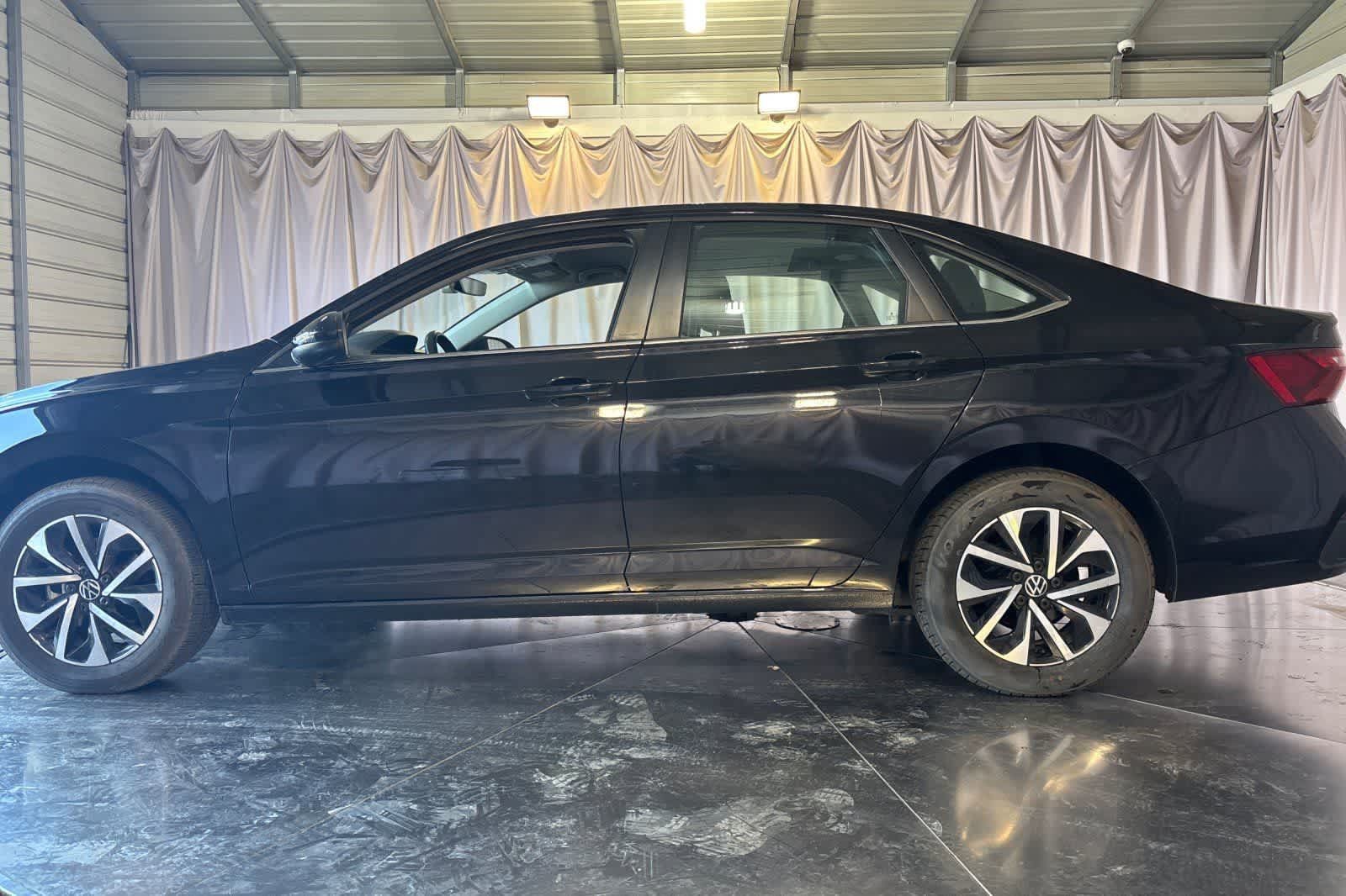 Used 2024 Volkswagen Jetta S FWD image 6