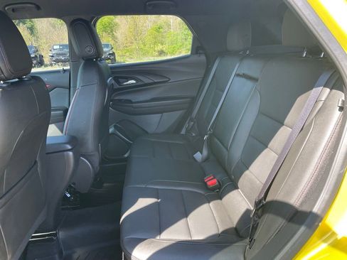 Used 2025 Chevrolet TrailBlazer RS w/ Driver Confidence Package AWD/4WD image 8