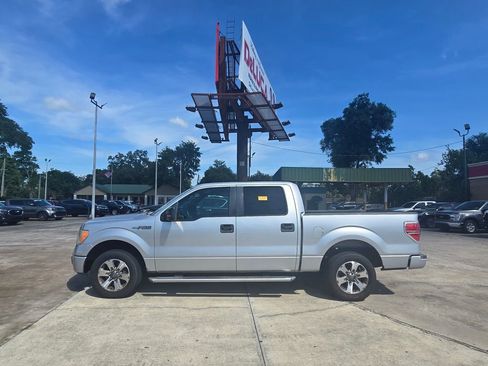 Used 2011 Ford F150 XLT w/ XLT Convenience Pkg RWD image 2