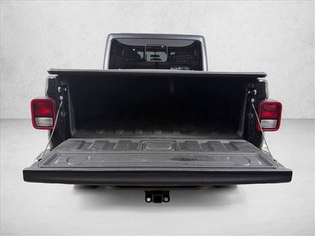 Used 2023 Jeep Gladiator Sport AWD/4WD image 18