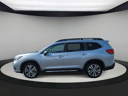 Used 2022 Subaru Ascent Limited w/ Technology Package image 5