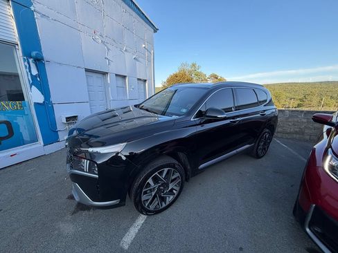 Used 2023 Hyundai Santa Fe Calligraphy AWD/4WD image 2
