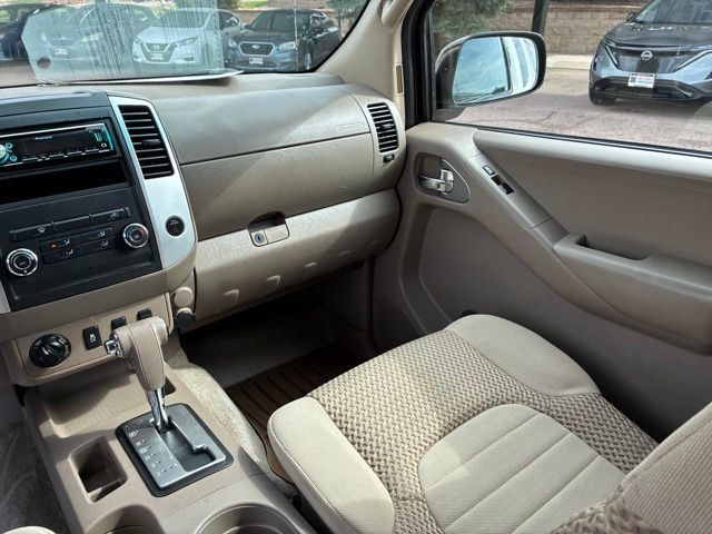 Used 2012 Nissan Frontier SV AWD/4WD image 25