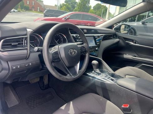 Used 2020 Toyota Camry LE FWD image 14