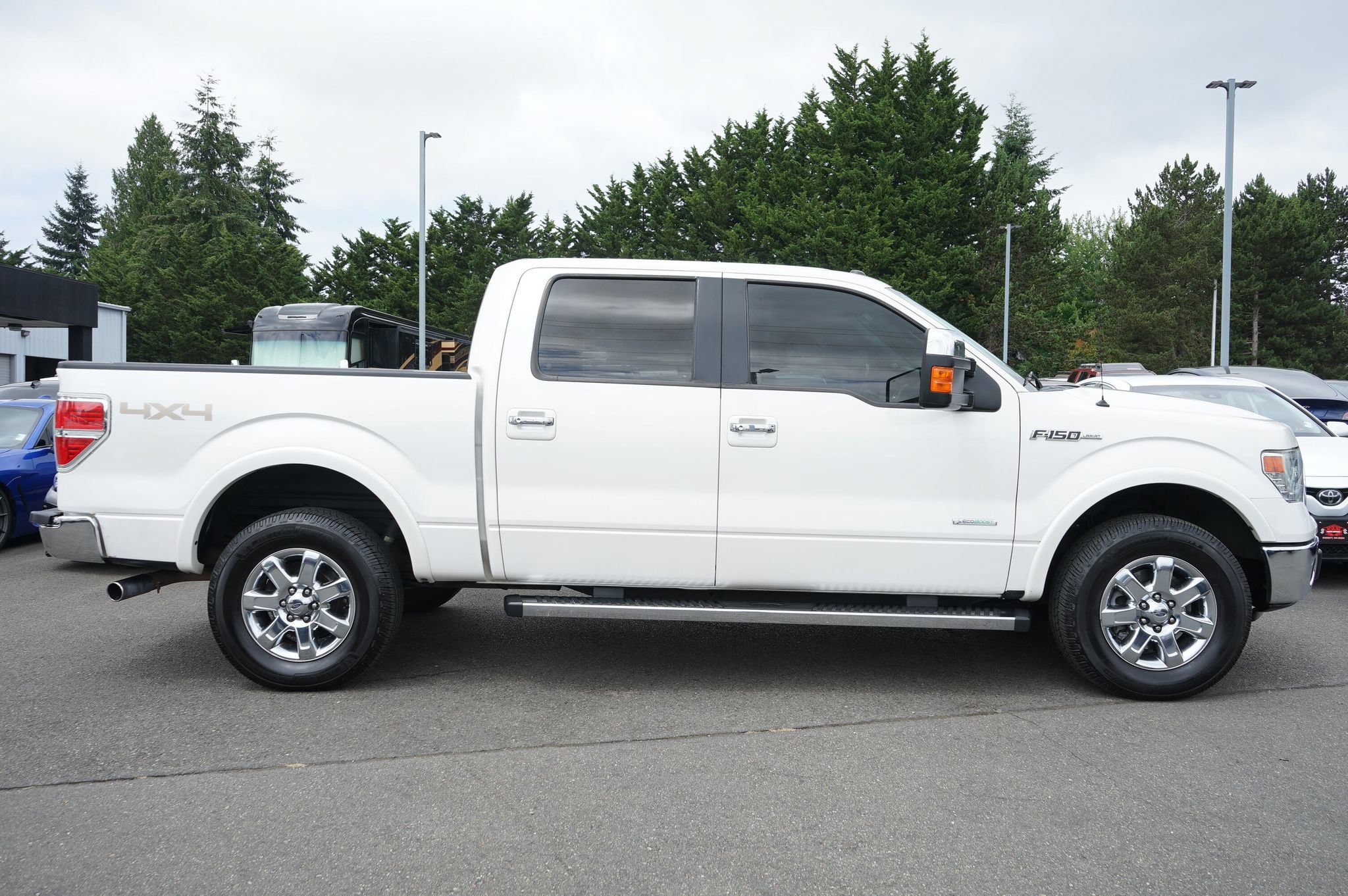 Used 2014 Ford F150 Lariat w/ Equipment Group 502A Luxury AWD/4WD image 6