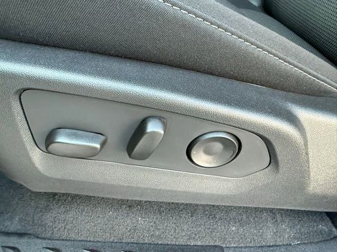 New 2026 Chevrolet Colorado LT image 11