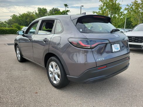 Used 2025 Honda HR-V LX image 4