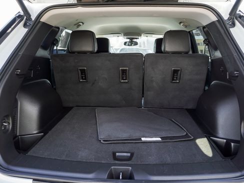 Used 2023 Chevrolet Blazer LT FWD image 14