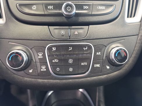 Used 2024 Chevrolet Malibu LT FWD image 24