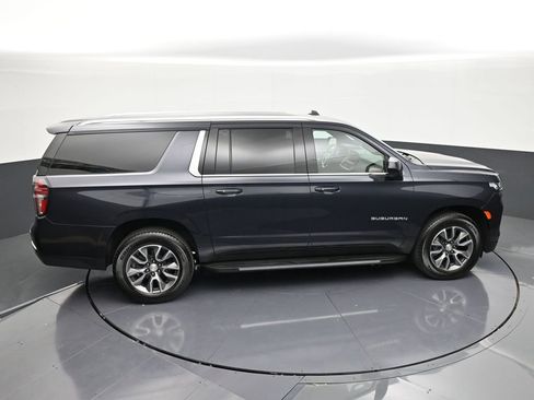 Used 2023 Chevrolet Suburban LS image 17