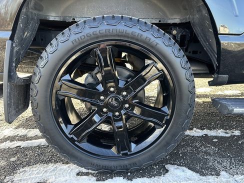 Used 2021 Ford F150 Platinum w/ FX4 Off-Road Package image 10